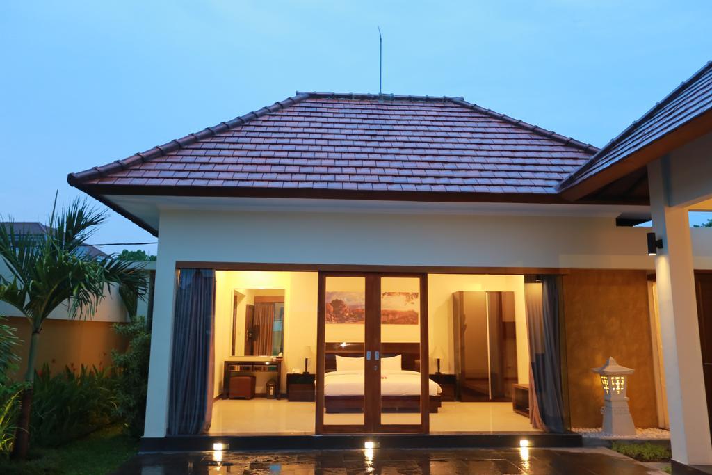סמיניאק Putri Bali Villa מראה חיצוני תמונה